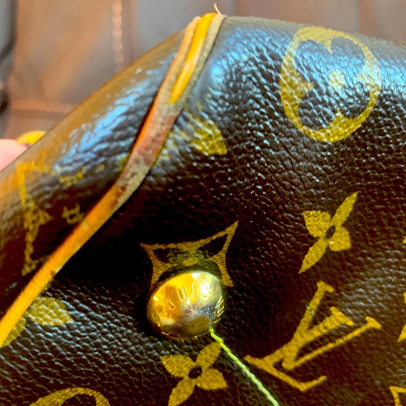 Authentic Louis Vuitton Tivoli with dust bag. - Picture 8 of 12